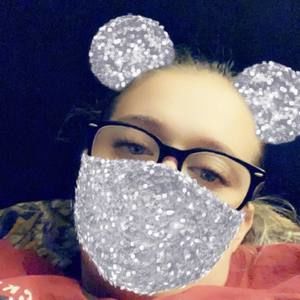 Meet your Posher, Linzi